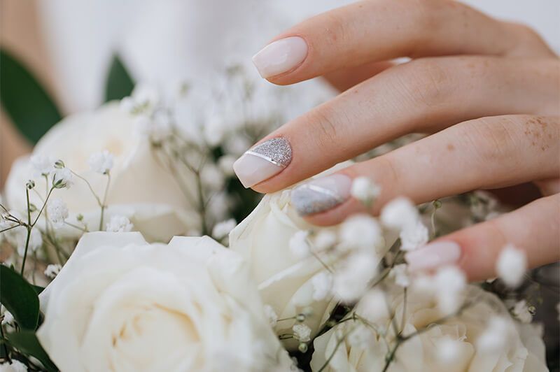 Свадебный дизайн ногтей: лучшие фото-новинки 2021-2022