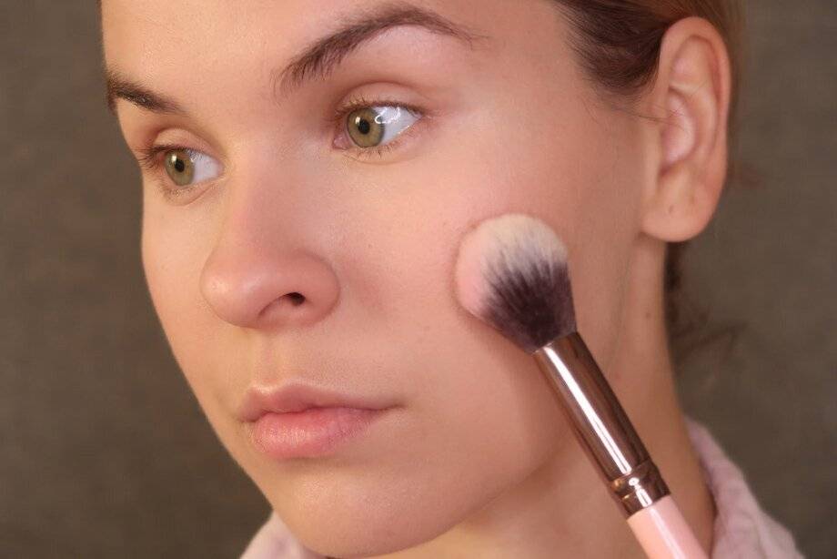 Сияющий макияж- правила создания блестящего глянцевого makeup