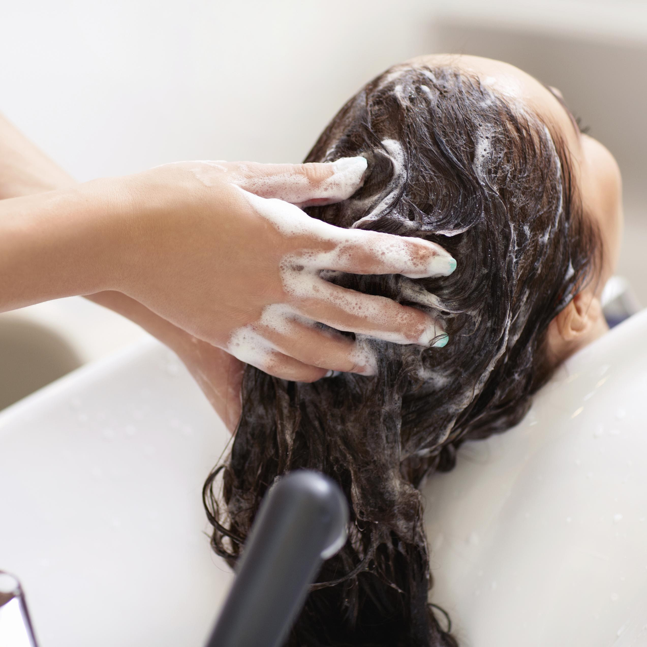 Мытье волос уход