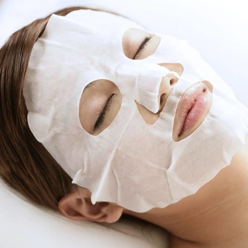 Тканевые маски для лица — применение и какая польза от них