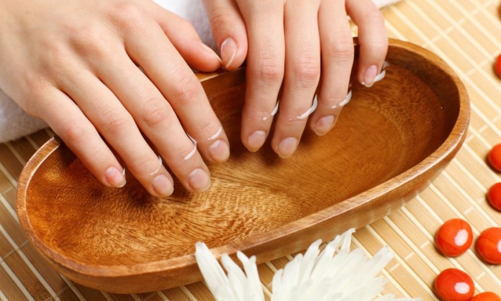 Морская соль для ногтей — лечебные свойства, как использовать для укрепления