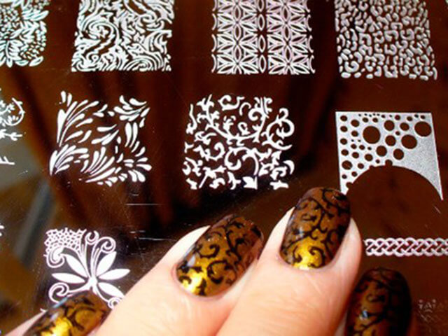 Трафареты для ногтей: создание уникального дизайна самостоятельно
