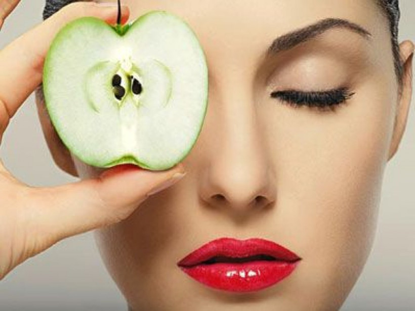 Маски для лица из яблок 10 рецептов - журнал "по-женски"