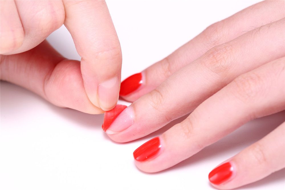 Вреден ли шеллак для ногтей - как препарат воздействует на ногти?