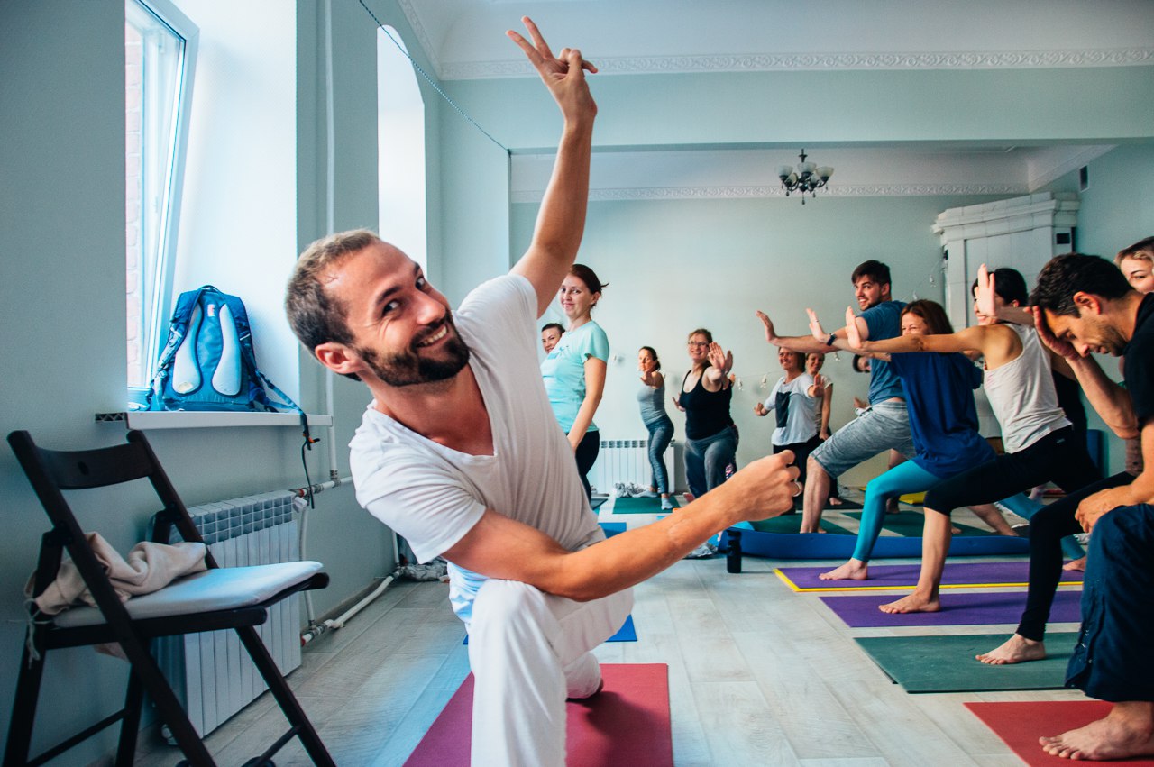 Как стать инструктором по йоге - полное руководство - программа обучения сертифицированных инструкторов по йоге