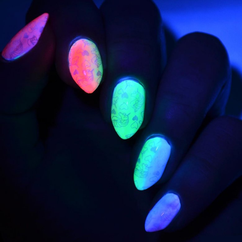 Люминесцентные лаки для ногтей, флоуресцентный светящийся в темноте лак, как сделать неоновый лак