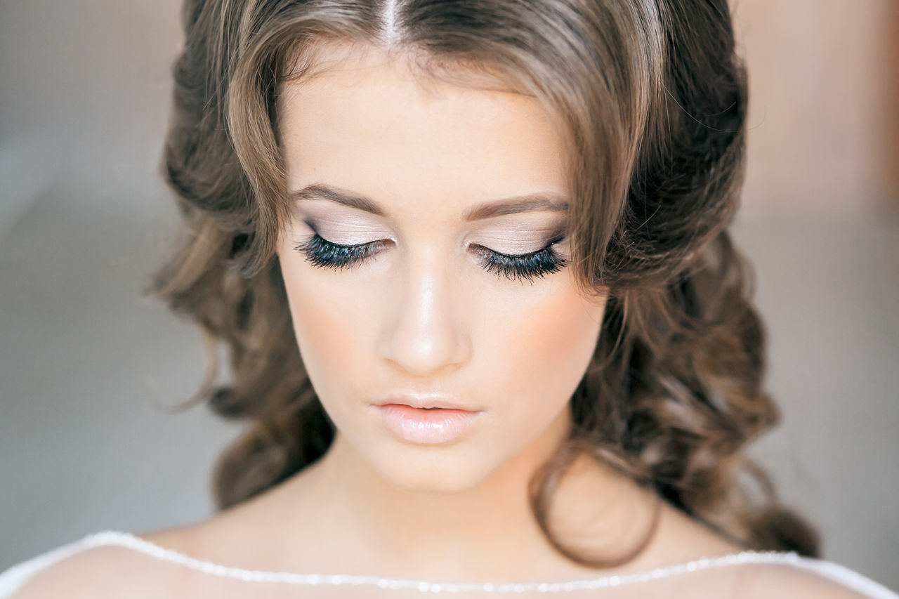 Свадебный макияж для голубых глаз - мастер-класс по нанесению