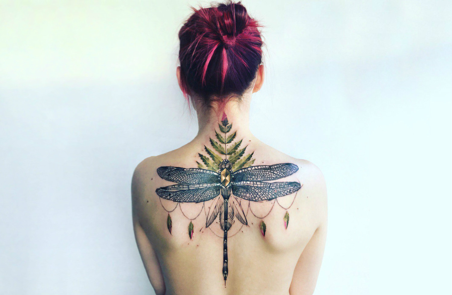 Популярные татуировки с глубоким смыслом для женщин