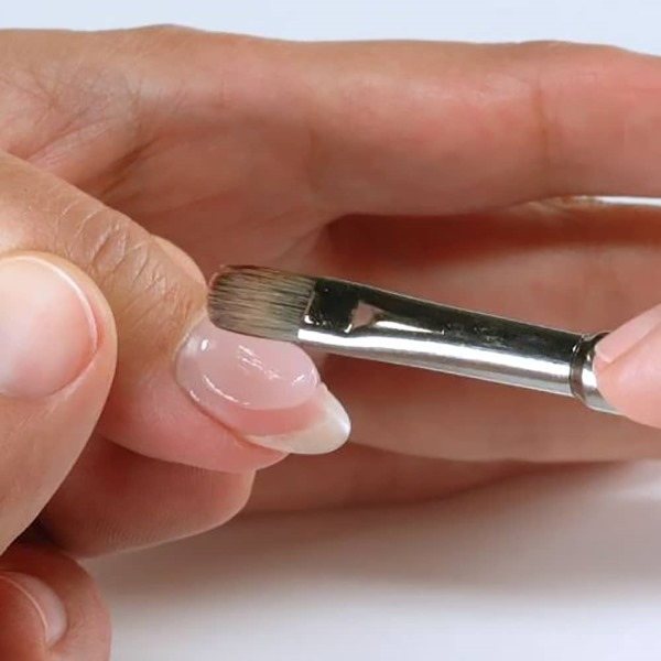 Чем лучше наращивать ногти гелем или акрилом