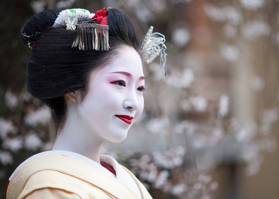 Японский макияж: макияж аниме и гейши