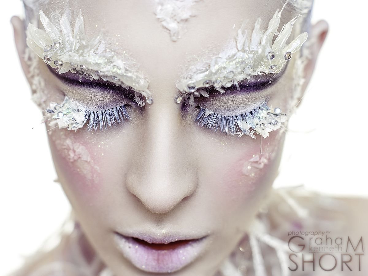 Образ снежной королевы макияж. как воплотить образ снежной королевы для фотосессии? макияж снежная королева