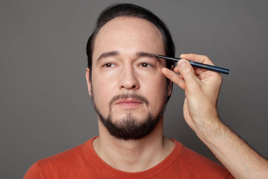 Как создать мужской макияж