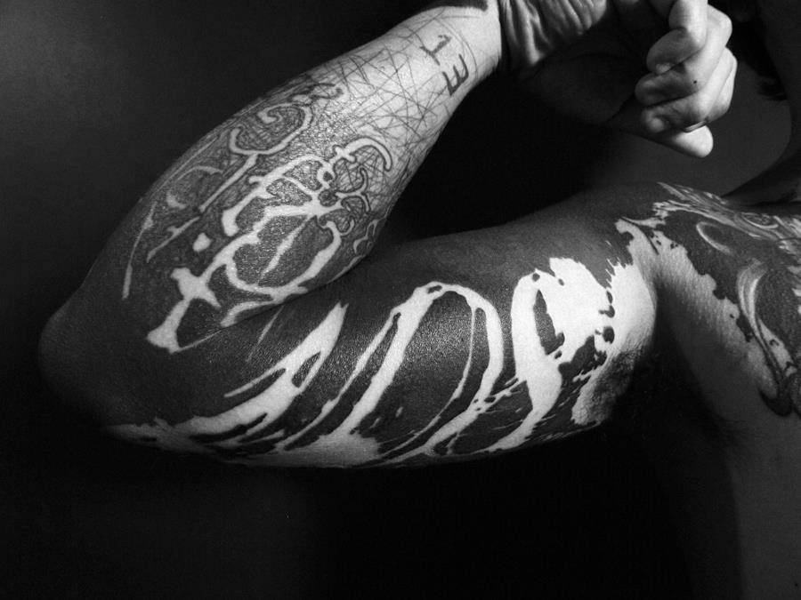 Черные тату- виды black tattoo, места на теле для татуировок
