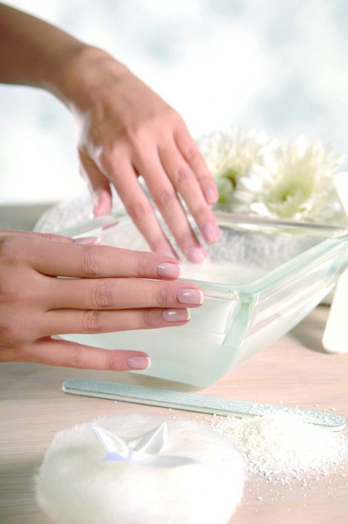 Ванночки для укрепления ногтей в домашних условиях