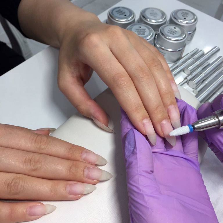 Подготовка ногтей к нанесению гель-лака и выравнивание базовыми покрытиями • журнал nails