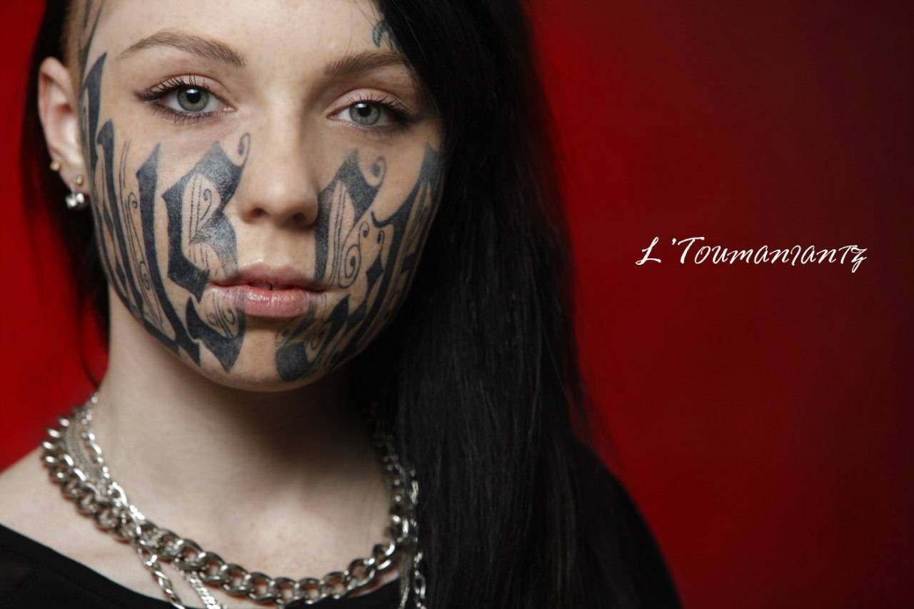 Тату на лице девушки или парня – что означают татуировки на лице и как их сделать