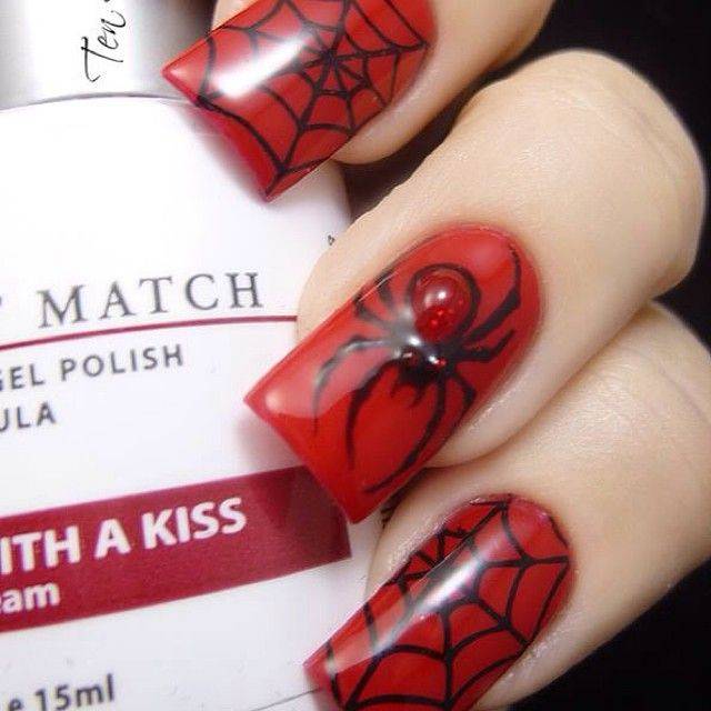 Дизайн ногтей с пауками