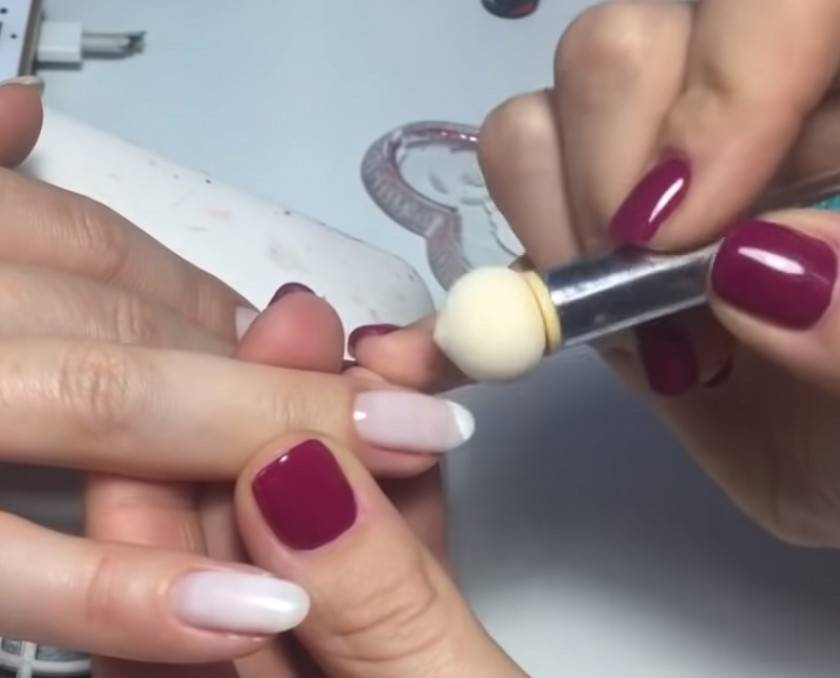 Градиент на ногтях гель-лаком губкой, кисточкой, аэрографом — как сделать градиент в домашних условиях, видео для начинающих
