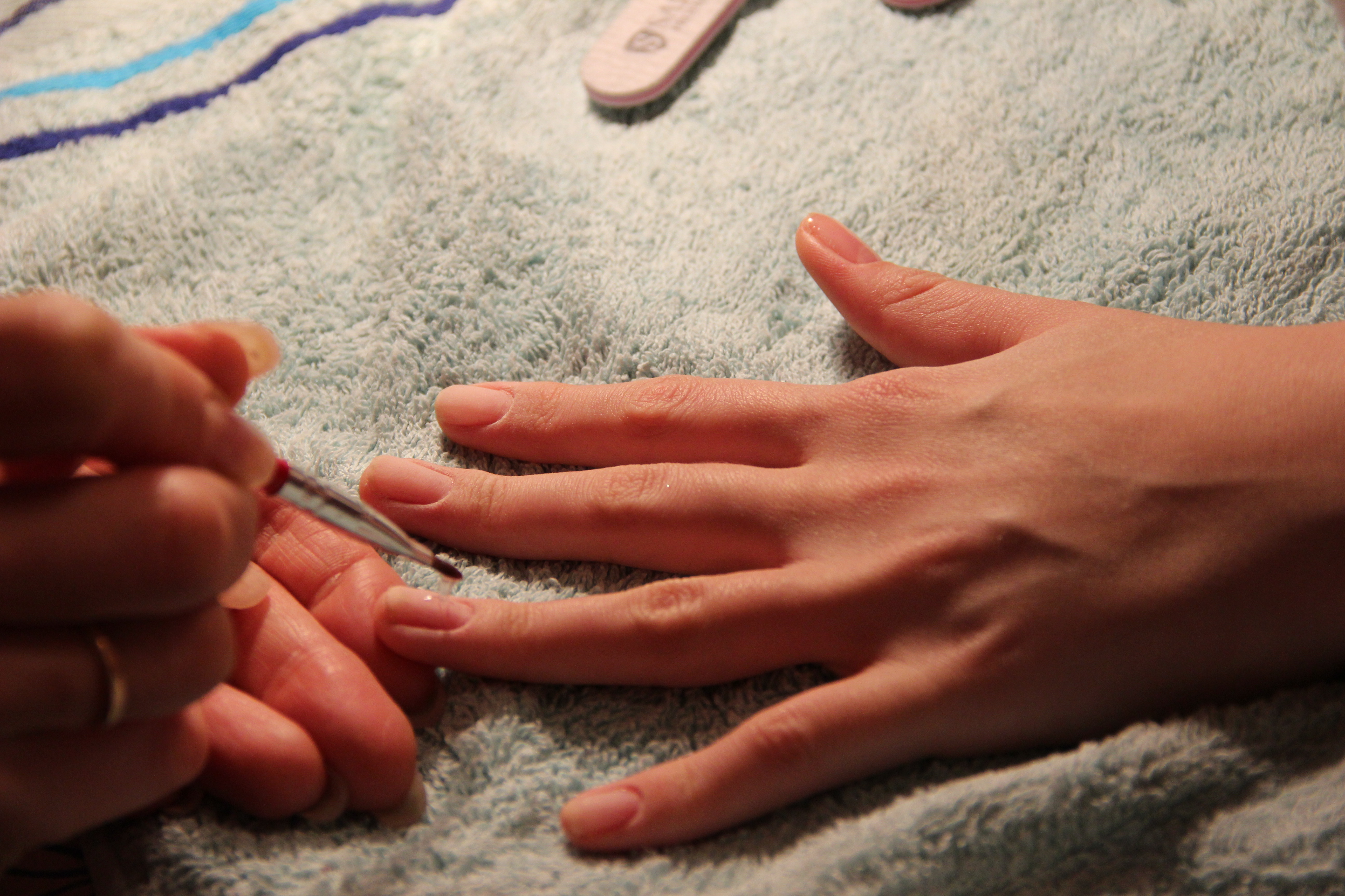 Укрепление ногтей: гелем, пудрой, ванночки в домашних условиях
