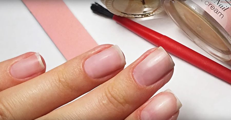 Как правильно запечатывать ногти