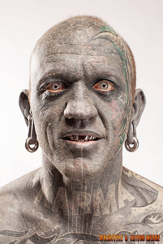 Лаки даймонд рич- биография самого татуированного человека в мире