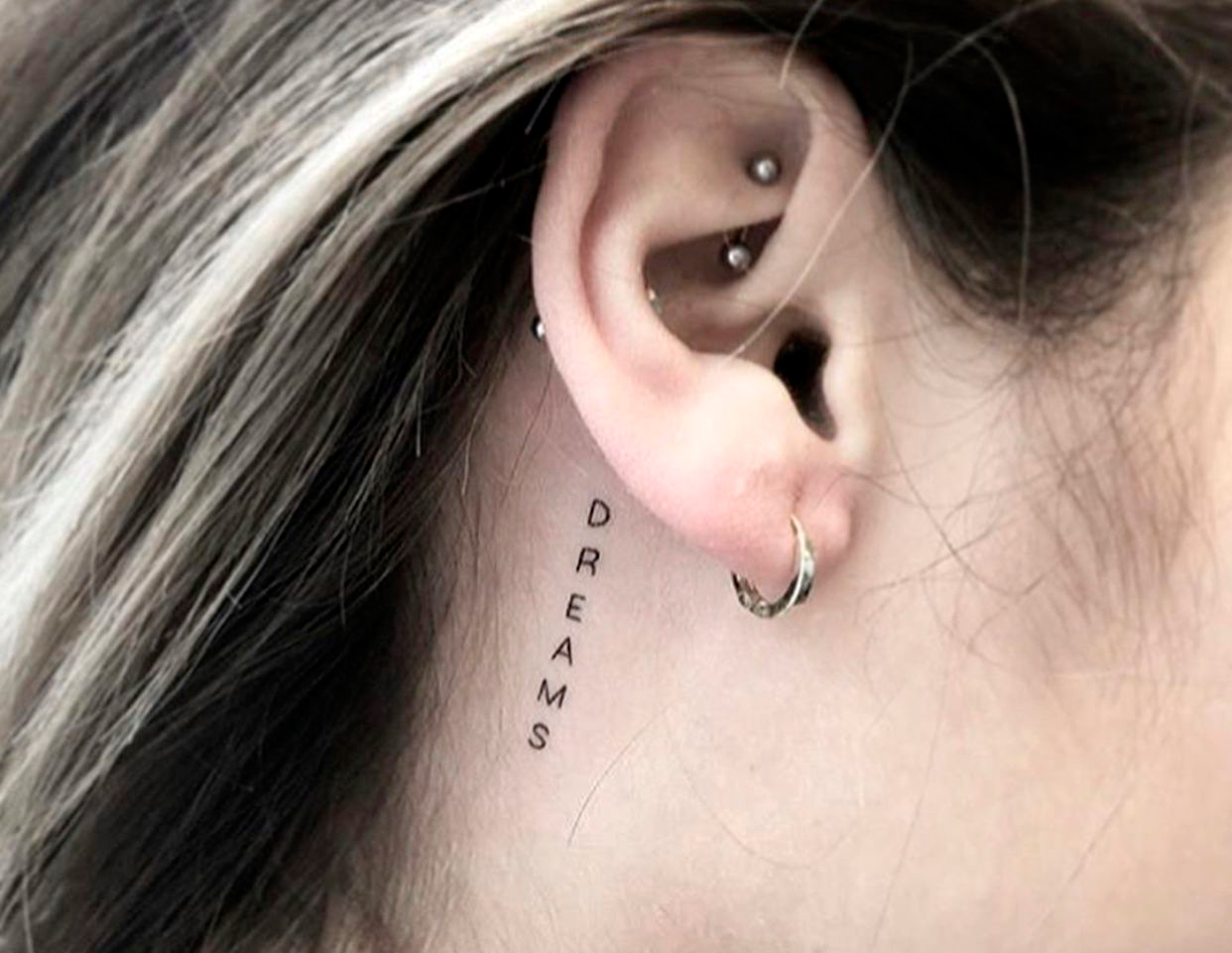 Тату на ушах- для неординарных tattoo особ. тату на ухе — необычные идеи для татуировок в области уха тату за ухом цветы