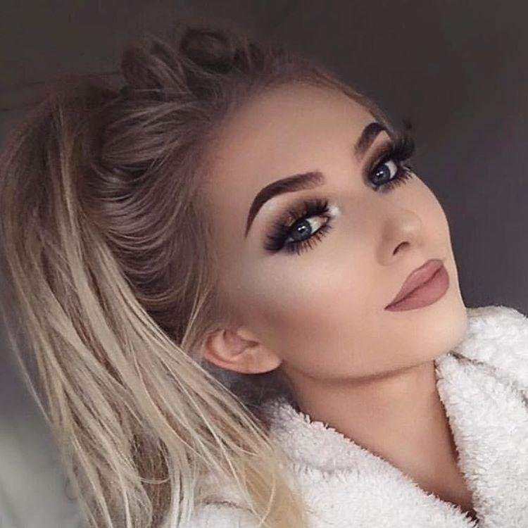 Классический свадебный макияж для блондинок