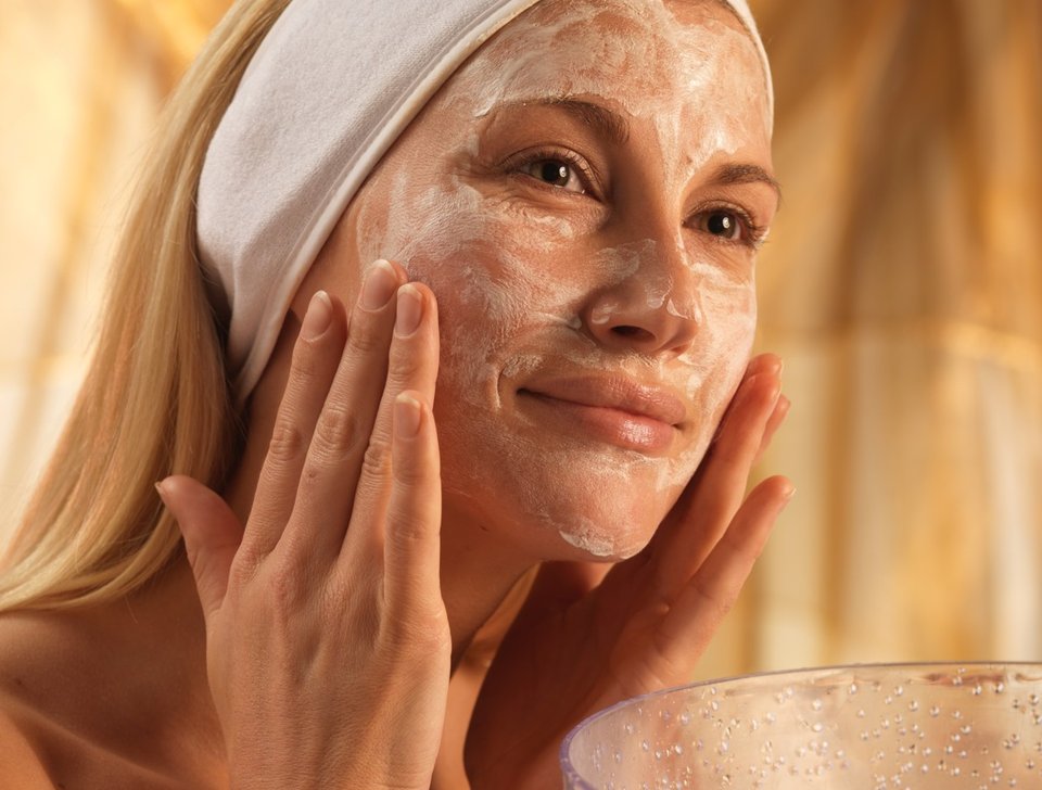 Маски для увядающей кожи лица: обзор 5 косметических средств