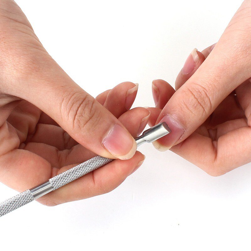 Как правильно удалить кутикулу с ногтей в домашних условиях: пошаговая инструкция