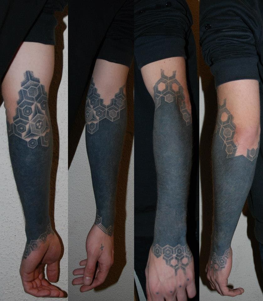 Черные тату: фото татуировок и эскизов черного цвета