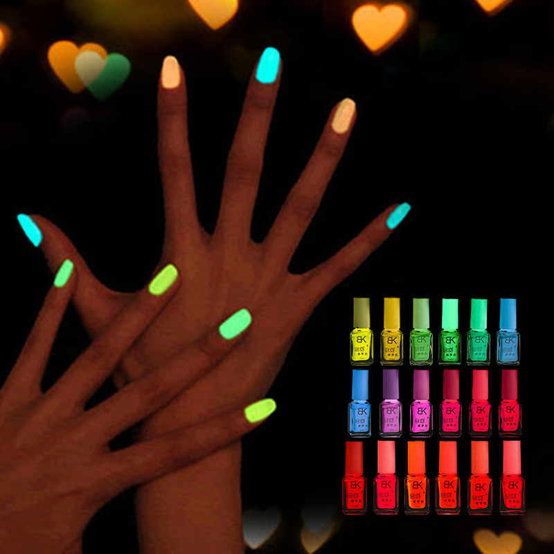 Как сделать светящийся маникюр  дома своими руками: фото
