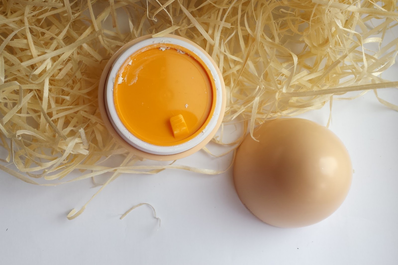 Маска из белка и желтка яйца для лица от морщин яичная