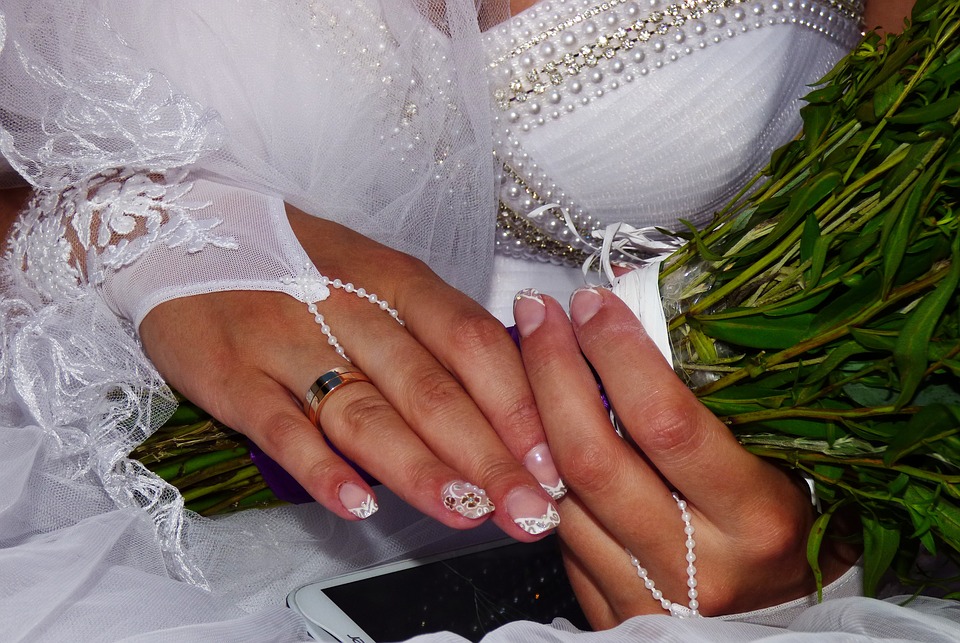 Свадебный маникюр 2021. идеи для невесты (+100 фото) | prostonail