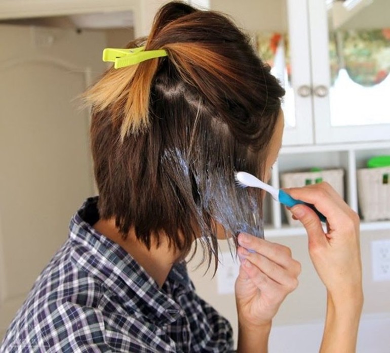Как самой покрасить волосы в домашних условиях: необходимые инструменты, выбор краски, процесс окрашивания