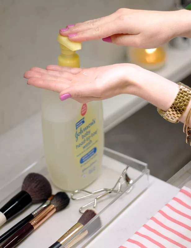 Очищение и уход за спонжами и кисточками для макияжа в домашних условиях — домашние советы