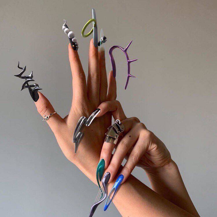 Дизайн нарощенных ногтей 2021-2022: более 100 фото красивого и модного маникюра