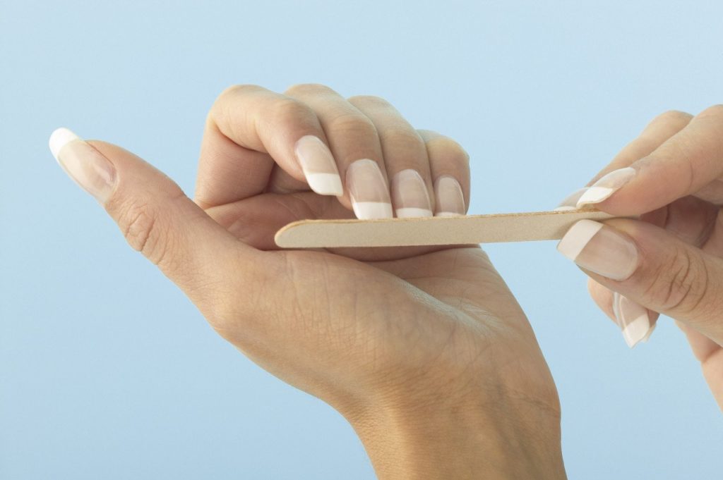 Как правильно пилить нужную форму ногтей на руках: овальную, квадратную, миндальную