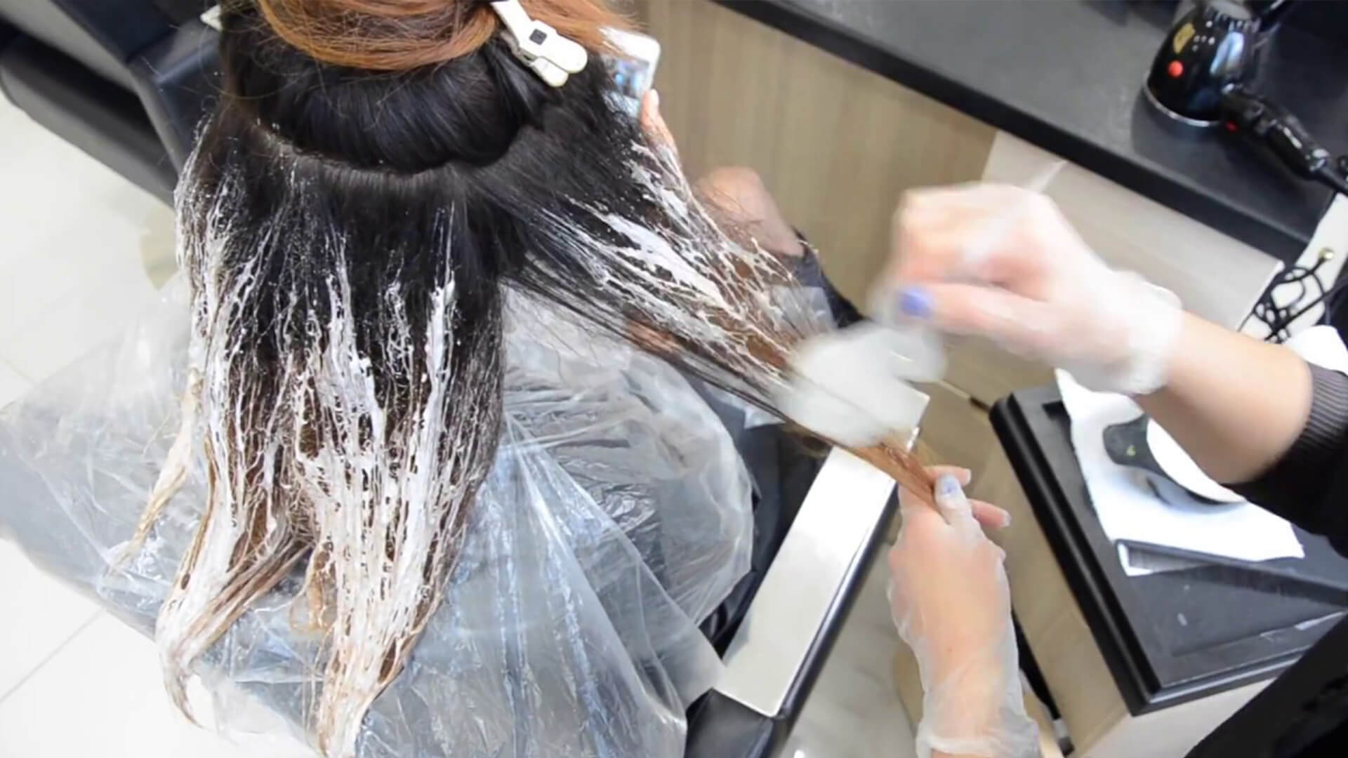Омбре, сомбре, шатуш, балаяж: современные техники окрашивания волос