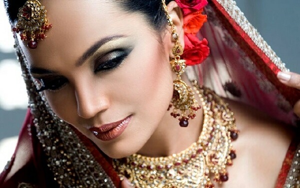 Индийский макияж 20 фото макияжа индийских девушек и пошаговая инструкция