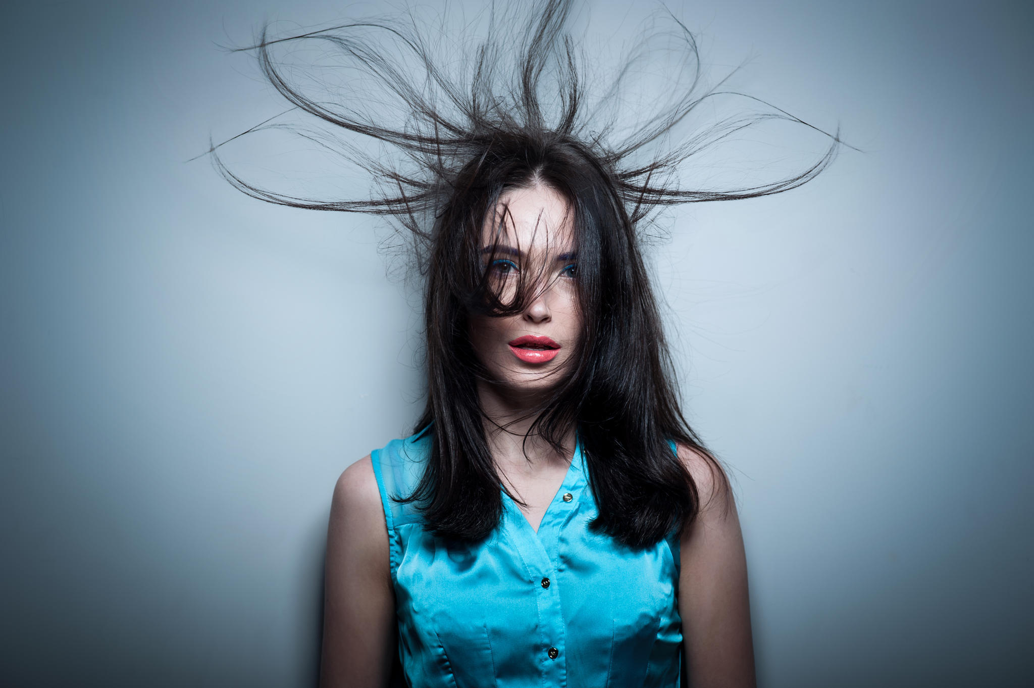 Hothair.ru - от чего электризуются волосы и как с этим бороться?