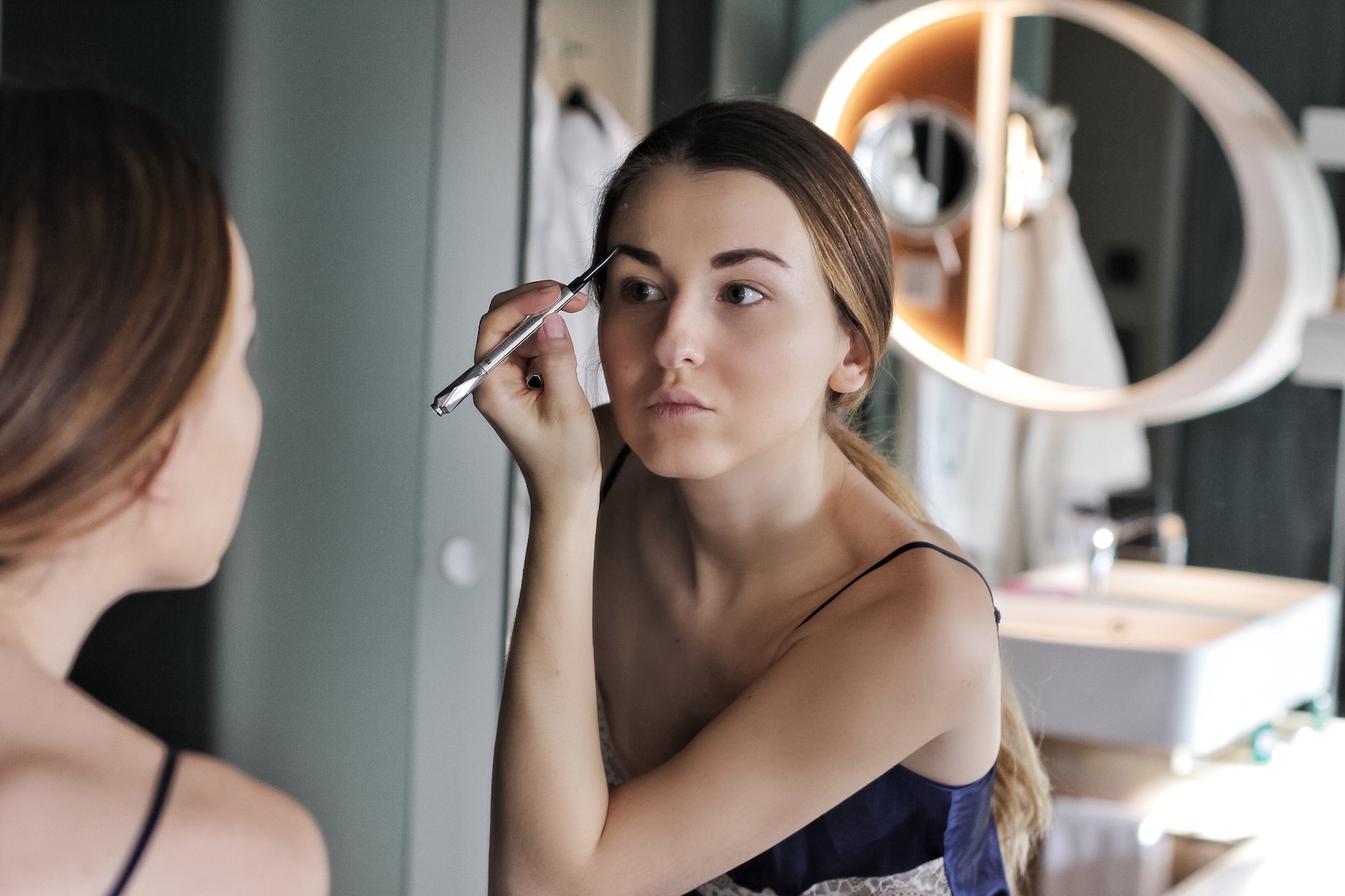 Как научиться краситься: 7 советов юным девушкам