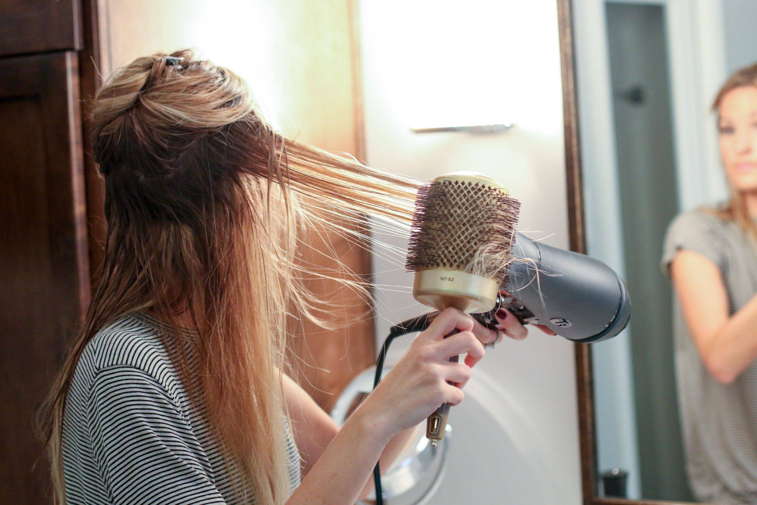 Выпрямить волосы в домашних условиях без утюжка