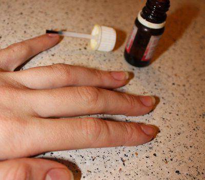 Можно ли обезжиривать ногти жидкостью для снятия лака без ацетона