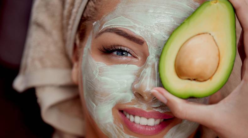 Рецепты эффективных масок из авокадо для кожи лица