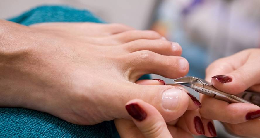 Как правильно подстричь ногти на руках ребенка