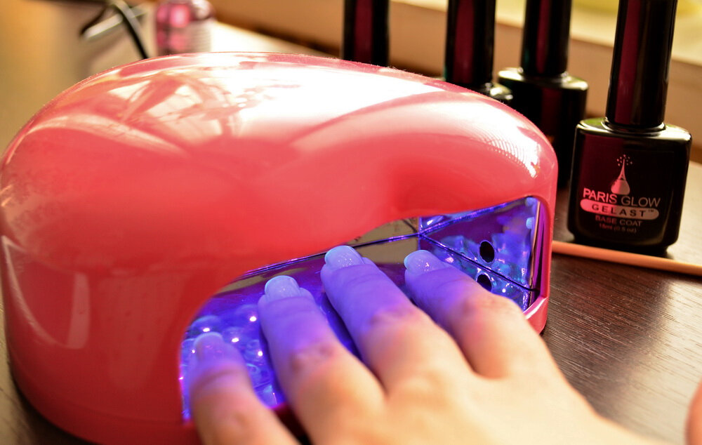 Как быстро высушить лак на ногтях без лампы в домашних условиях
