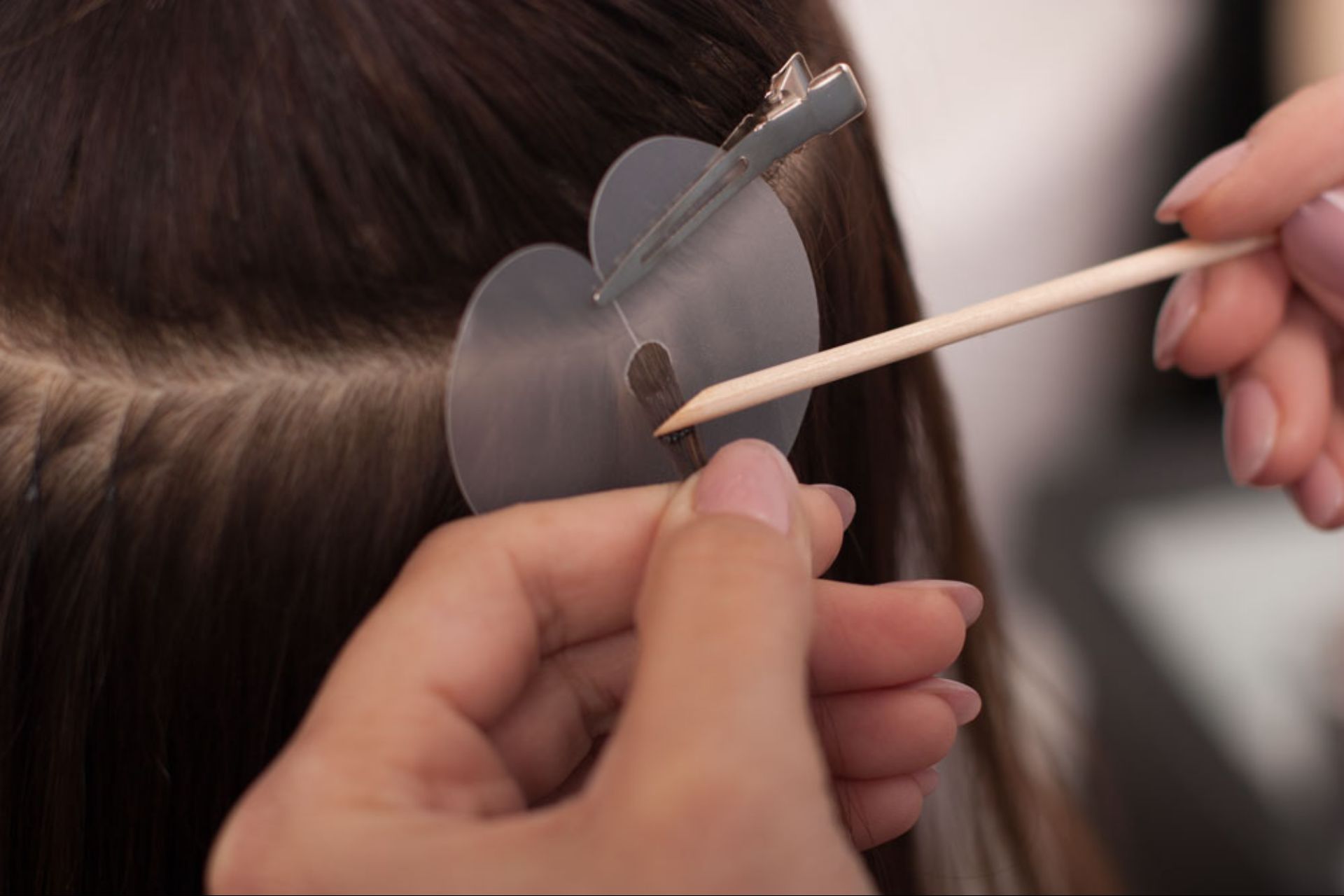 Холодное капсульное наращивание волос: какие бывают технологии, фото до и после, видео процедуры