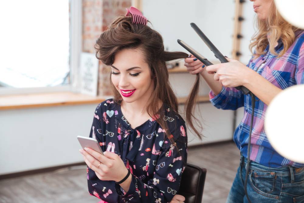Простые прически и красивые укладки волос на каждый день своими руками в домашних условиях, фото, советы как быстро сделать, видео, 10 самых легких укладок с которыми справится любая